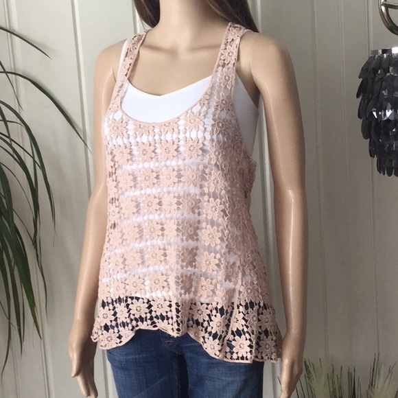 BOUTIQUE Tops - CROCHET FLOWERS TANK